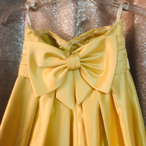 David's Bridal Dresses & Skirts - David's Bridal - yellow bow dress